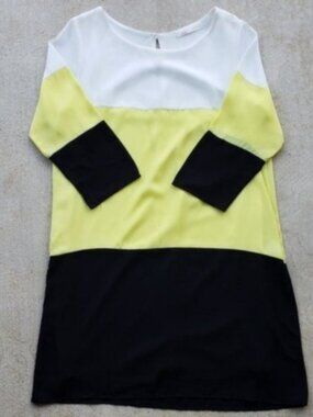 Lila Clothing Spring Yellow/Navy/Cream Color Block Dress.